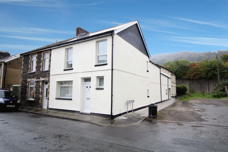 Coedpenmaen Road, Trallwn, Pontypridd, CF37 4LH Sell Right
