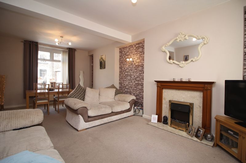 Bonvilston Road, Trallwn, Pontypridd, CF37 4RD Sell Right