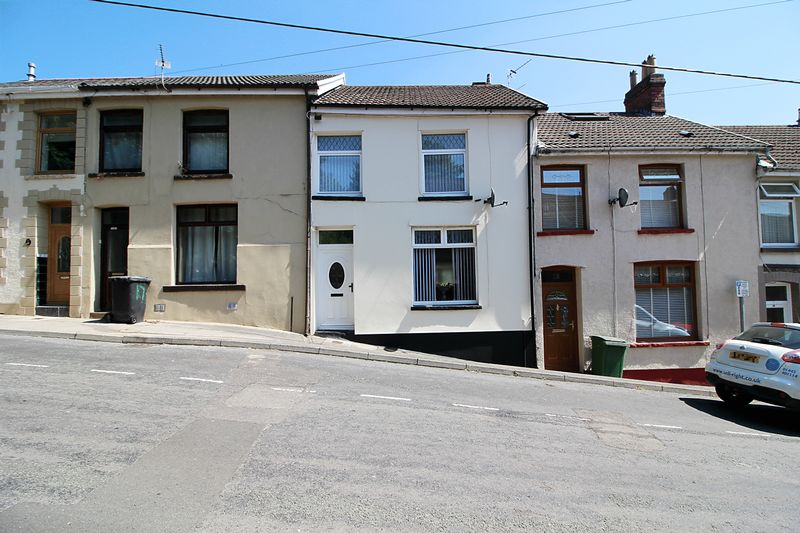 William Street, Abercynon, Mountain Ash, CF45 4RW Sell Right