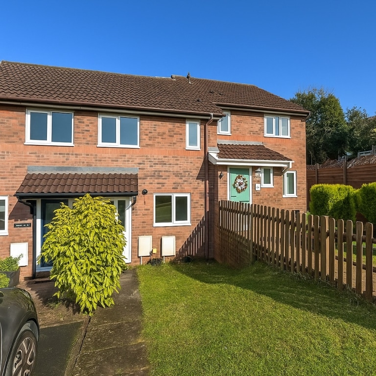 For Let - Ty Twyn, Church Village, Pontypridd