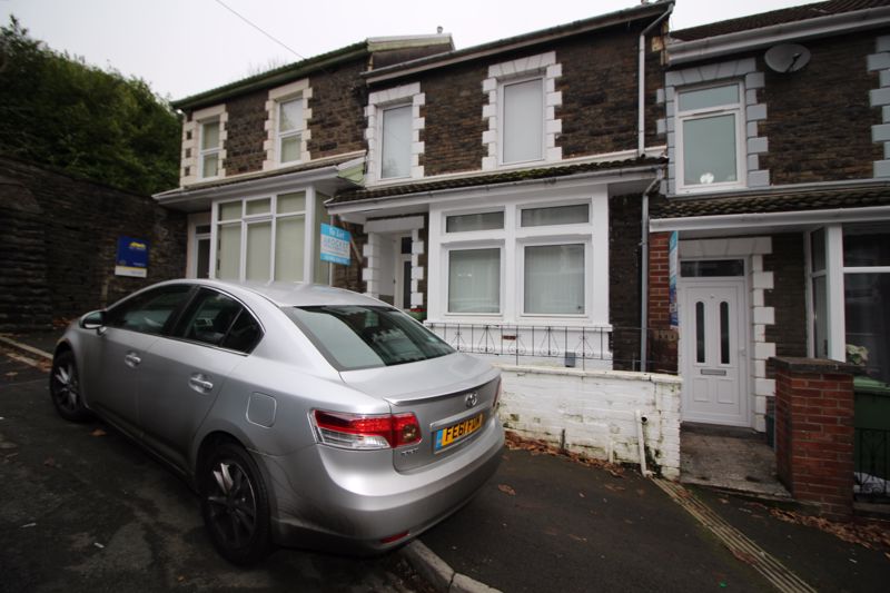 Hilda Street, Treforest, Pontypridd, CF37 1TT Let Right
