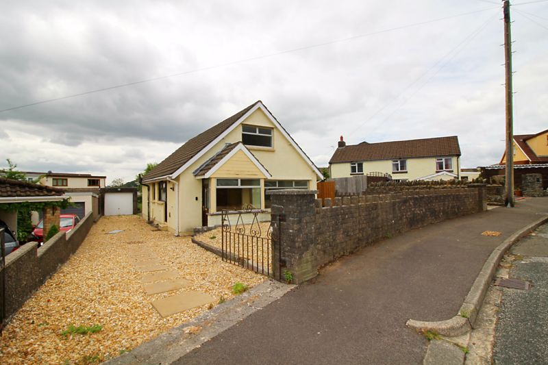 Nuns Crescent, Graigwen, Pontypridd, CF37 2EW Sell Right