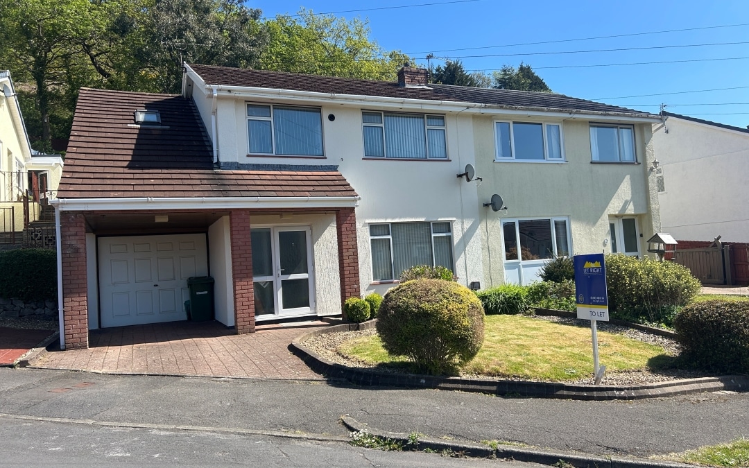 Talbot Close, Talbot Green, Pontyclun, CF72 8AS