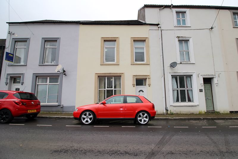 Castle Buildings, Forest Road, Pontypridd, CF37 1SZ Let Right