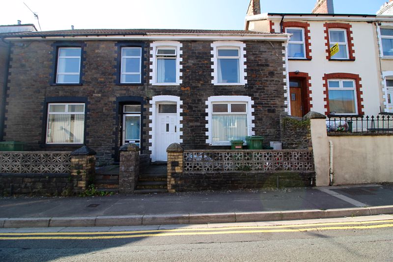 Wood Road, Treforest, Pontypridd, CF37 1RJ Let Right