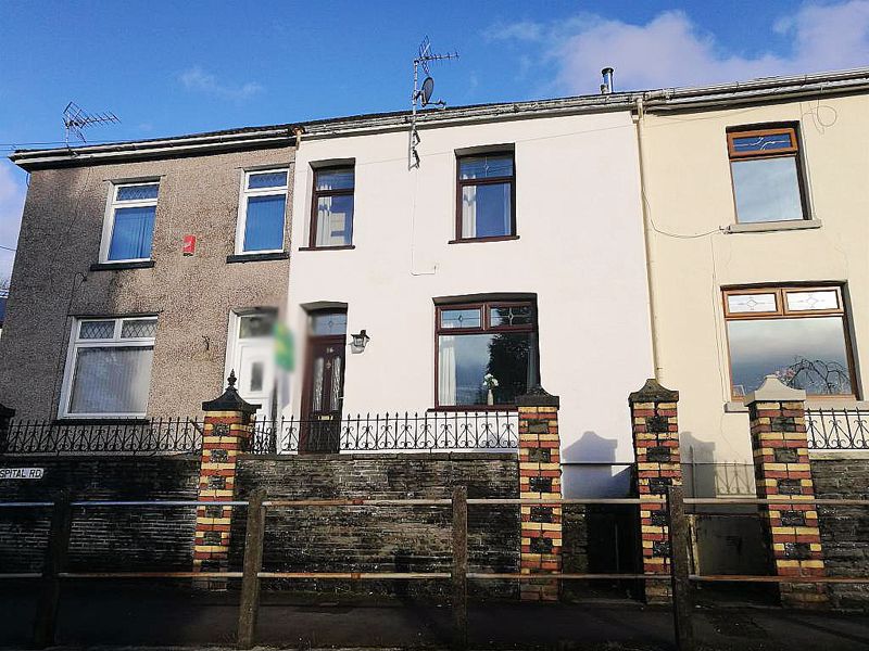 Hospital Road, The Common, Pontypridd, CF37 4AH Sell Right