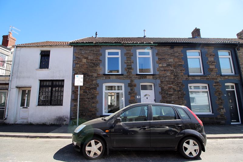 Middle Street, Trallwn, Pontypridd, CF37 4PP Let Right