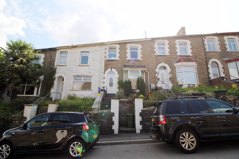 Llantrisant Road, Graig, Pontypridd, CF37 1LP Let Right