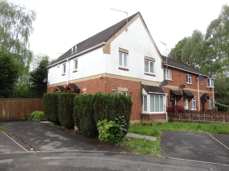 Students - Clos Aneurin, Rhydyfelin, Pontypridd