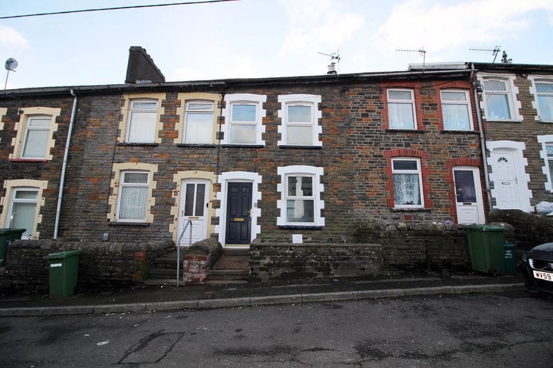 Phillip Street, Graig, Pontypridd, CF37 1LZ Sell Right