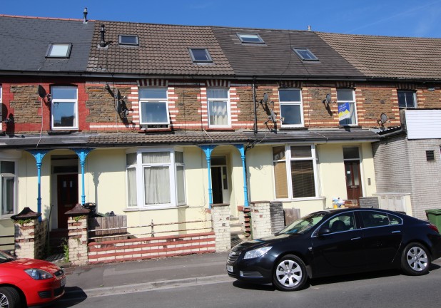 For Let - Broadway, Treforest, Pontypridd – F1,99