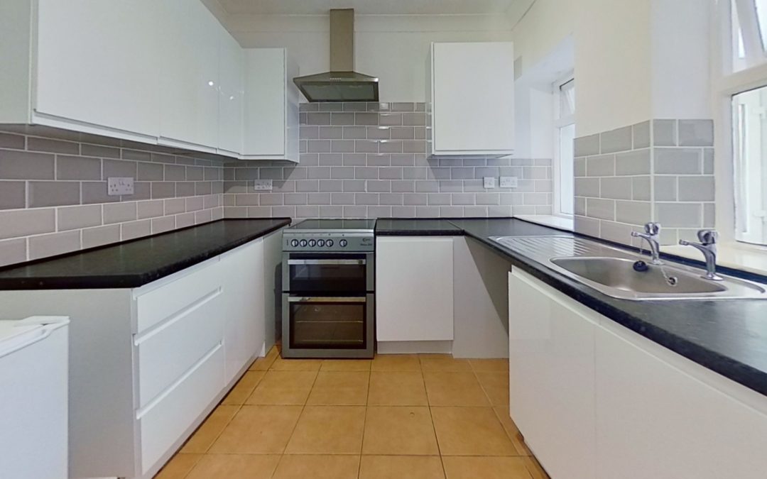 Middle Street, Trallwn, Pontypridd, CF37