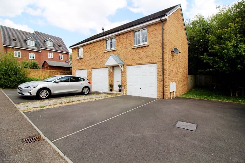 Dyffryn Y Coed, Church Village, Pontypridd, CF38 1PQ Sell Right