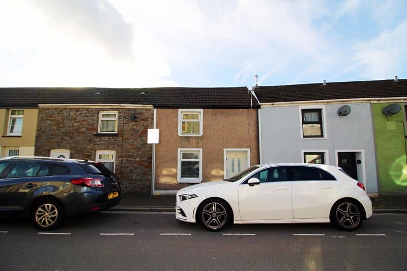 West Street, Trallwn, Pontypridd, CF37 4PS Sell Right