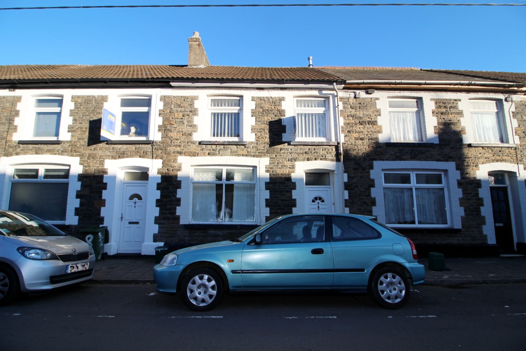 Meadow Street, Treforest, Pontypridd, CF37 1SR Sell Right
