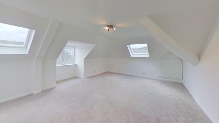 For Let - Pavia Court, Graigwen Road, Pontypridd, CF37