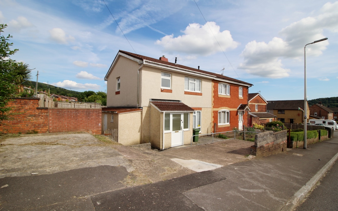 Beechwood Street, Rhydyfelin, Pontypridd, CF37 5DL