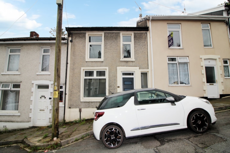 For Sale - Birchwood Avenue, Treforest, Pontypridd, CF37 1TZ