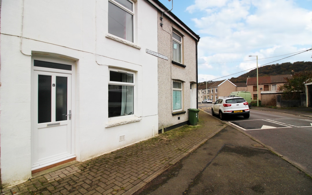 Bonvilston Terrace, Trallwn, Pontypridd, CF37 4RW