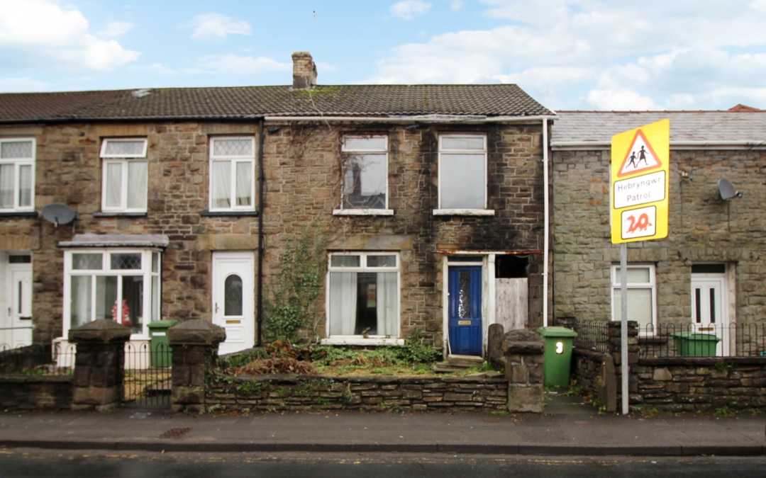 Dyffryn Terrace, Church Village, Pontypridd, CF38 1RE