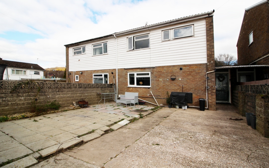 Yr Hendre, Nangarw, Cardiff, CF15 7TG