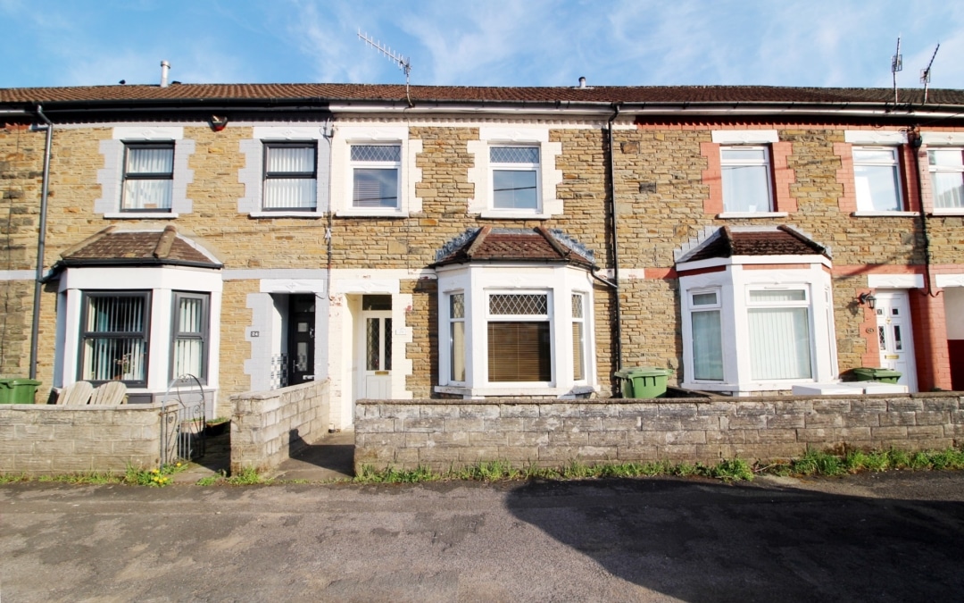 De Barri Street, Rhydyfelin, Pontypridd, CF37 5HY