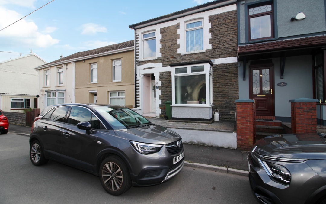 Bedw Road, Cilfynydd, Pontypridd, CF37 4NU