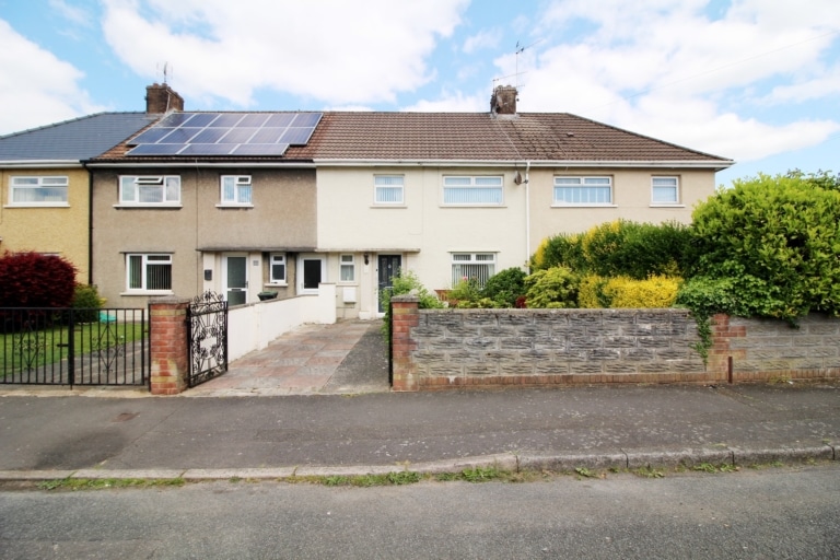 Ynyslyn Road, Hawthorn, Pontypridd, CF37 5AR