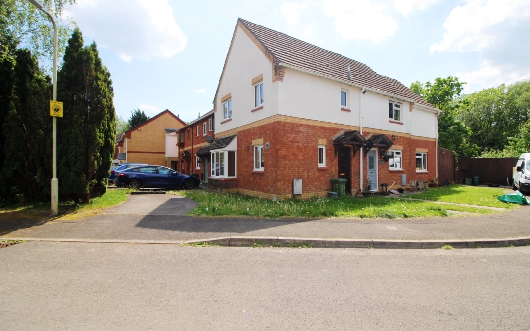 Clos Aneurin, Rhydyfelin, Pontypridd, CF37 5DZ