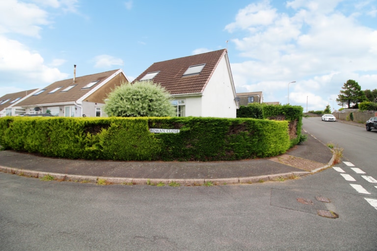 For Sale - Rowan Close, Penycoedcae, Pontypridd, CF37 1XD