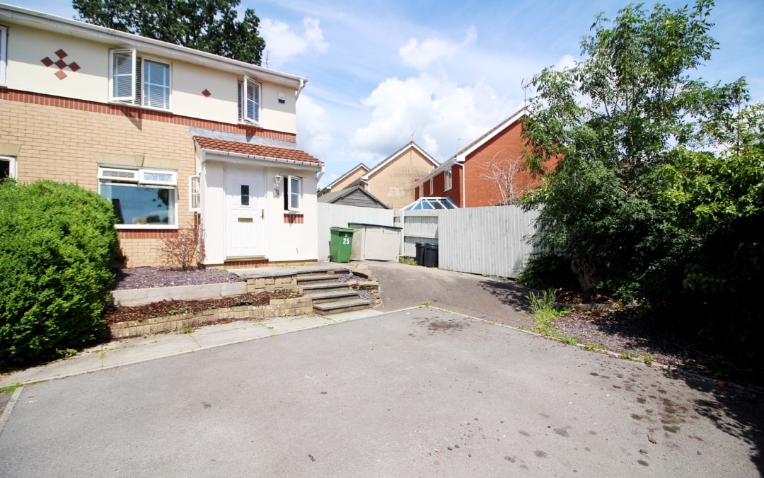 Acorn Grove, Church Village, Pontypridd, CF38 2AJ