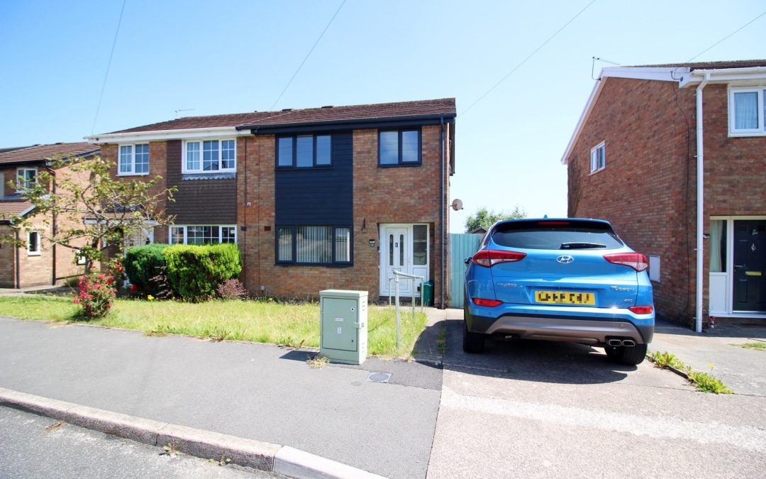 Swn Y Nant, Church Village, Pontypridd, CF38 1UE