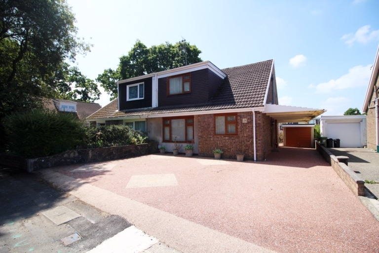 For Sale - Meadow Crescent, Tonteg, Pontypridd, CF38 1NL