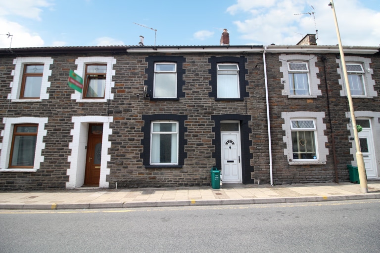 For Sale - Robert Street, Ynysybwl, Pontypridd, CF37 3EA