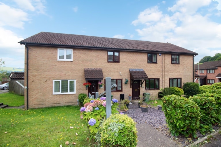 For Sale - Heol Bryn Heulog, Llantwit Fardre, Pontypridd, CF38 2EJ