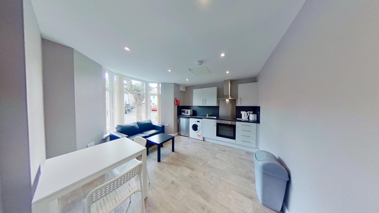 Students - Broadway, Treforest, CF37