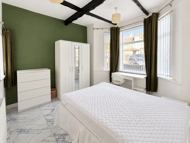 - Stow Hill, Treforest, Pontypridd, CF37 1RZ