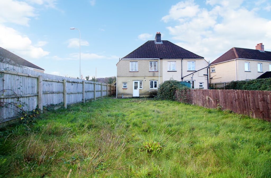 Poplar Road, Rhydyfelin, Pontypridd, CF37 5LS