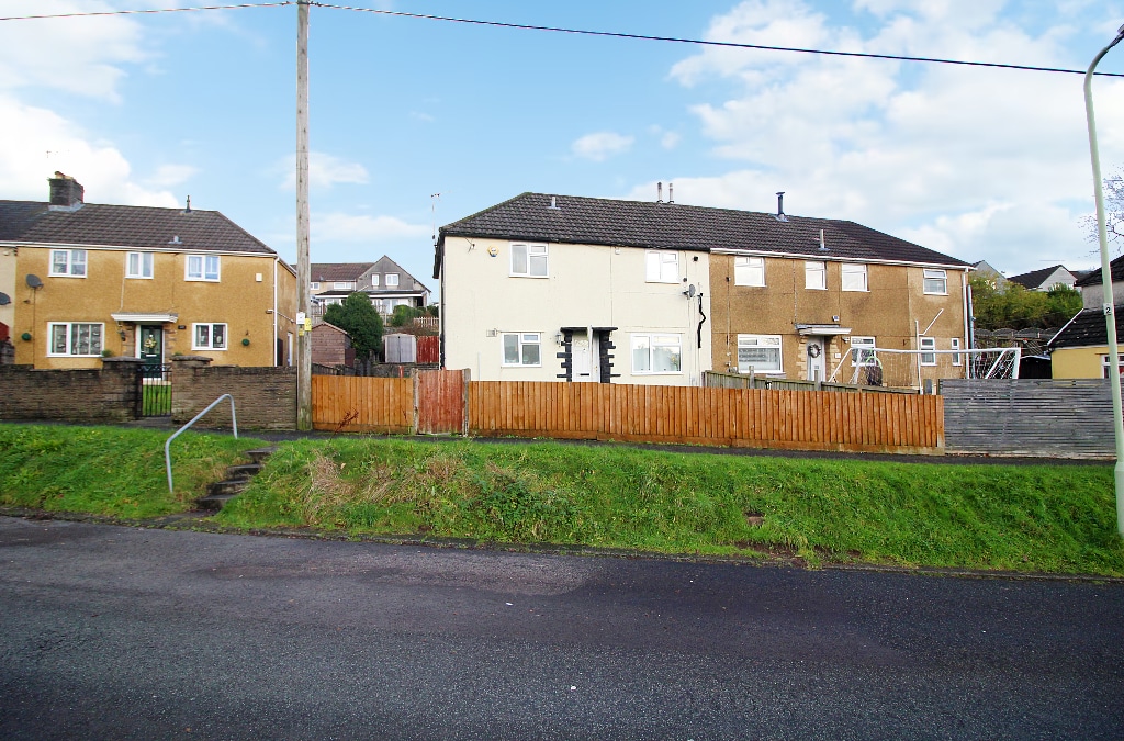 Dyffryn Crescent, Rhydyfelin, Pontypridd, CF37 5RU