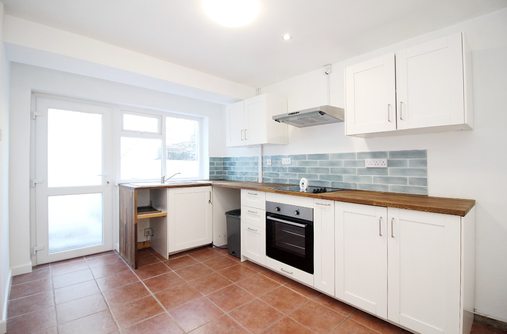 Forest Road, Treforest Pontypridd, CF37 1SY