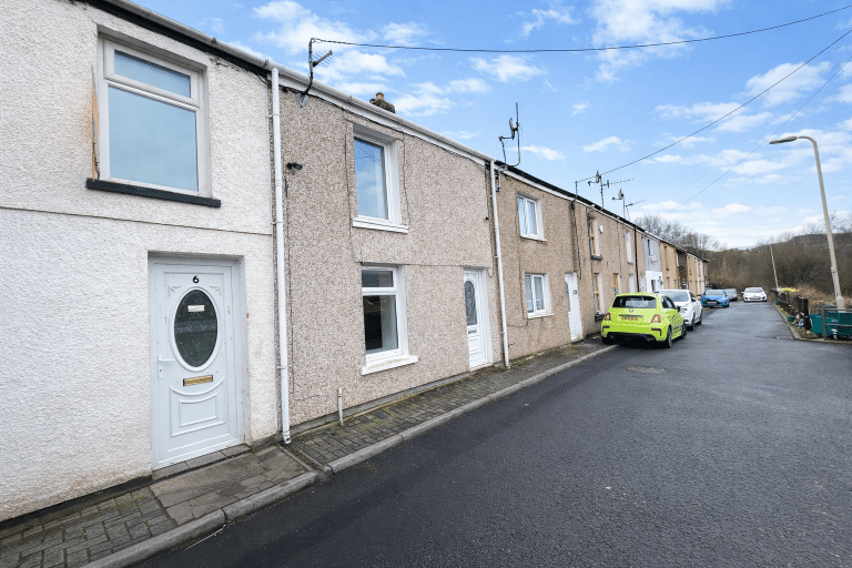 - Clifton Row, Porth, CF39 9ND