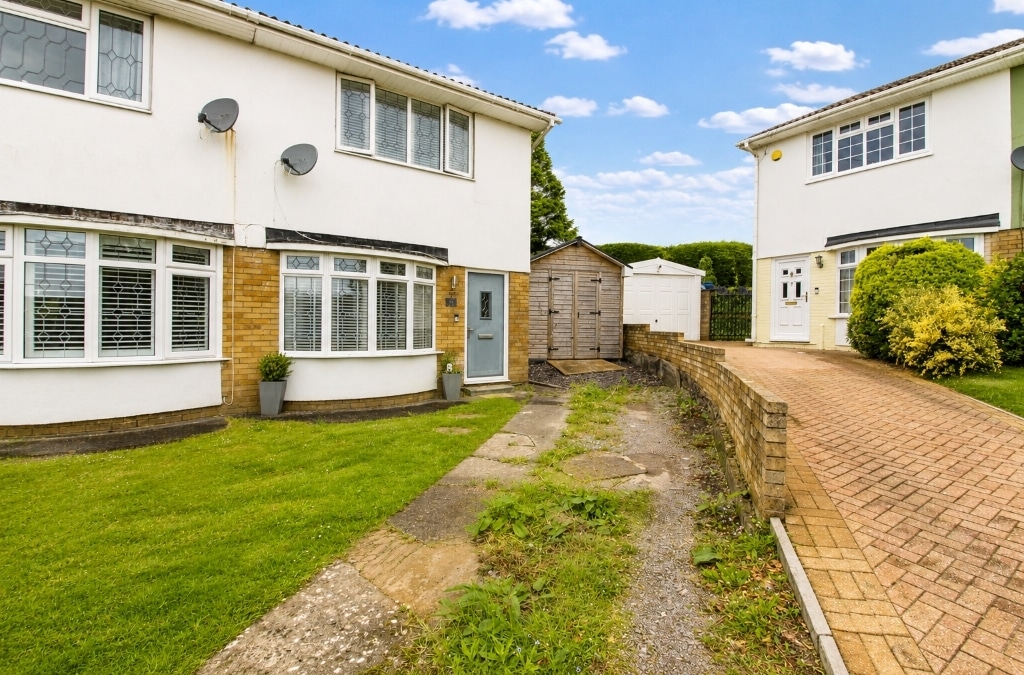 Ross Close, Penycoedcae, Pontypridd, CF37 1XG