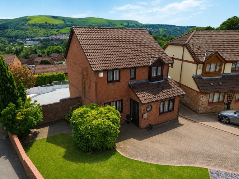 For Sale - Pen-Y-Mynydd, Coed-Y-Cwm, Pontypridd, CF37 3JG