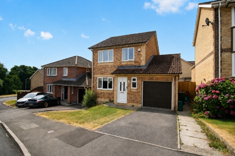 For Sale - Clos Cefn Glas, Llantwit Fardre, Pontypridd, CF38 2BS