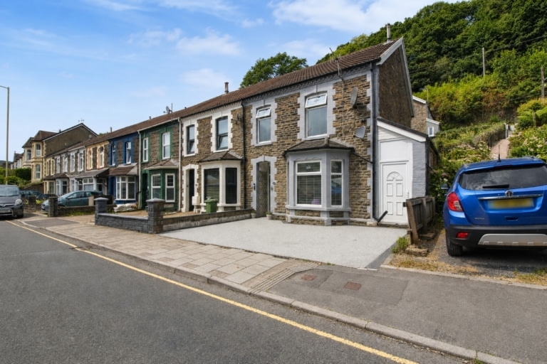 For Sale - Berw Road, Pontypridd, CF37 2AA