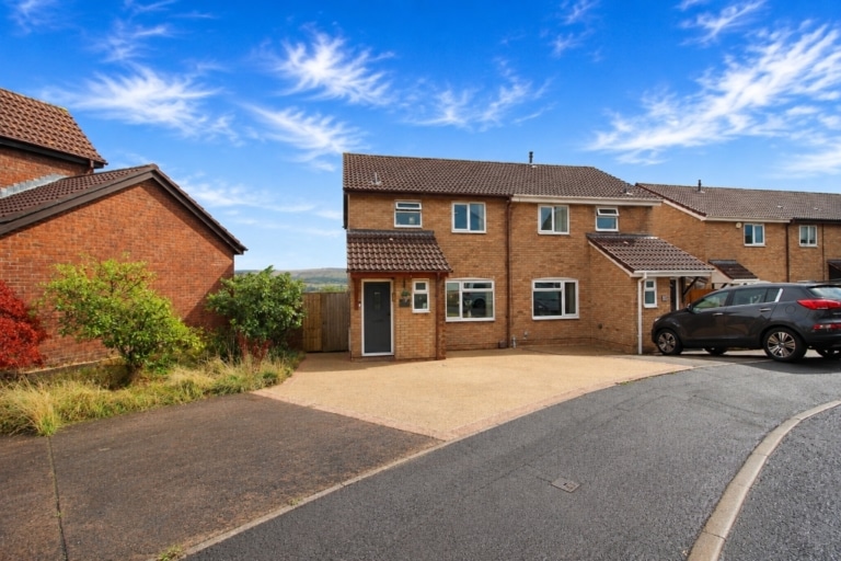 For Sale - Clos Creyr, Llantwit Fardre, Pontypridd, CF38 2TD