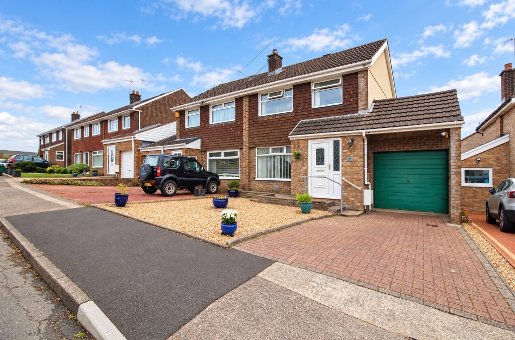 Milford Close, Tonteg, Pontypridd, CF38 1HG