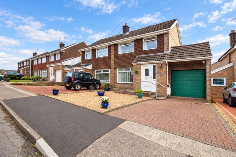 For Sale - Milford Close, Tonteg, Pontypridd, CF38 1HG