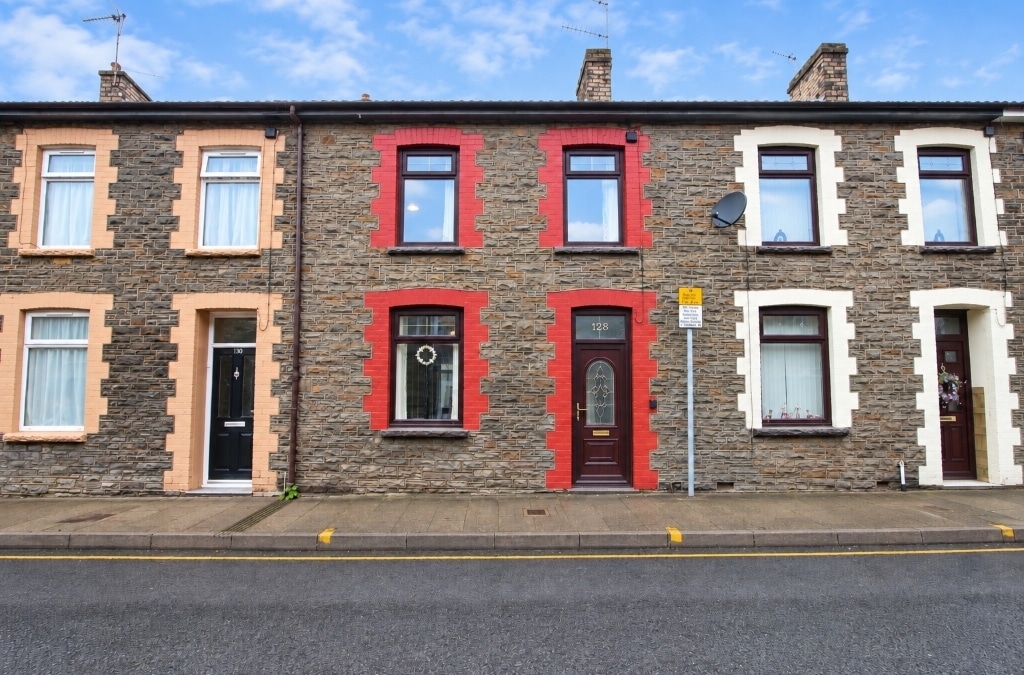 Robert Street, Ynysybwl, Pontypridd, CF37 3EA
