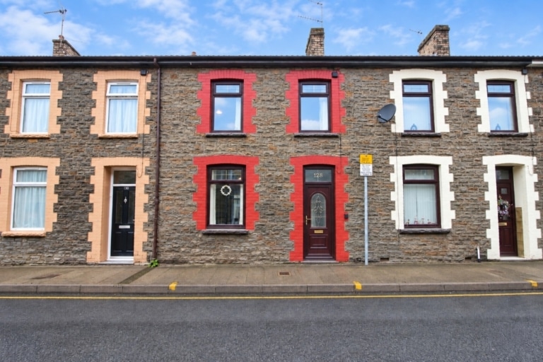 For Sale - Robert Street, Ynysybwl, Pontypridd, CF37 3EA